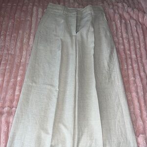 Aritzia Effortless Linen Wide Leg Pant in Size 0 & Colour Natural Ecru